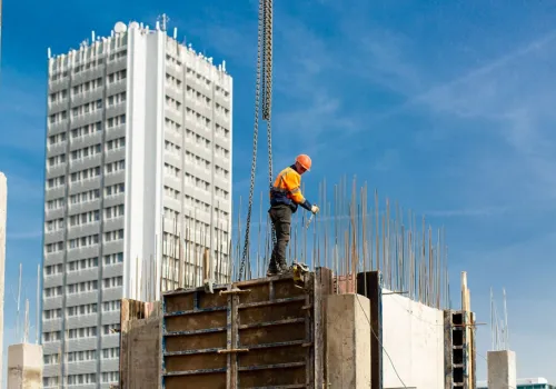  Четко по графику идет строительство завода для научно-производственного предприятия «Доза»