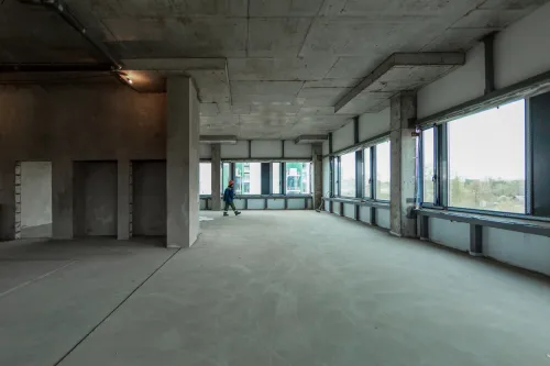 В строящемся корпусе для НИИ МИКРОПРИБОРОВ закрыт тепловой контур здания