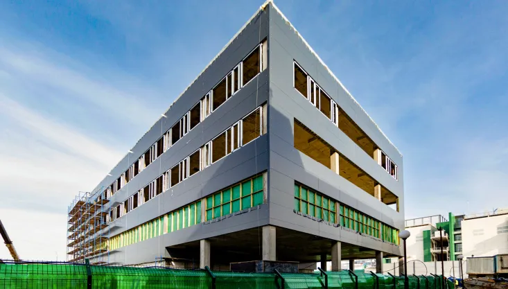 На площадке НИИ МИКРОПРИБОРОВ закончены монолитные работы и монтаж ограждающих конструкций.